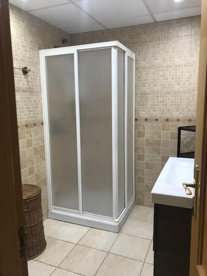 Espectacular Residencial En 1A Linea Con Piscina Apartment Benajarafe Luaran gambar