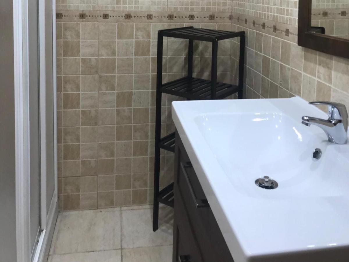 Espectacular Residencial En 1A Linea Con Piscina Apartment Benajarafe Luaran gambar